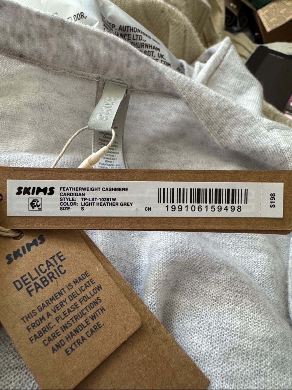 SKIMS Light Heather Grey Featherweight Cashmere Cardigan - Picture 6 of 6